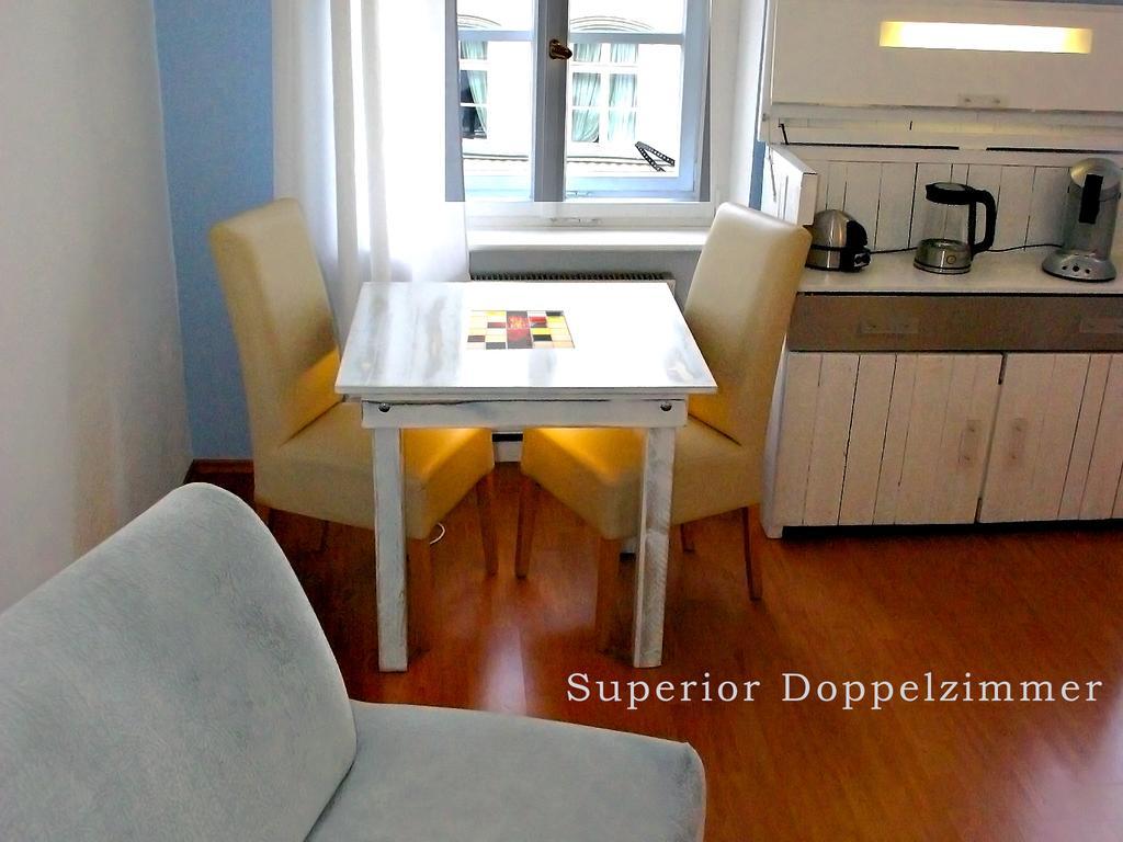 באמברג Boutique Hotel Little Venezia מראה חיצוני תמונה